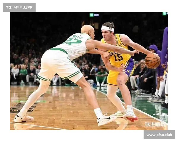 里夫斯小腿伤势缺席四周,湖人后场轮换受影响 里夫斯小腿伤势缺席四周,湖人后场轮换受影响