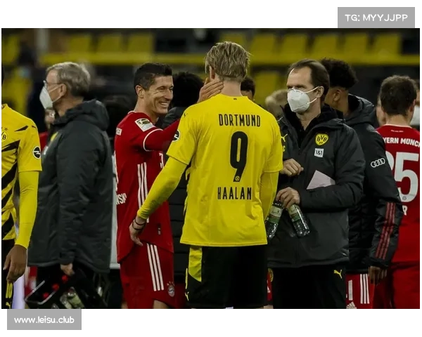 莱万点射+助攻，拜仁3-2多特蒙德赢国家德比